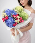 Blue Serenity Mixed Flower Bouquet – Hydrangea, Roses & Seasonal Blooms - Image 2